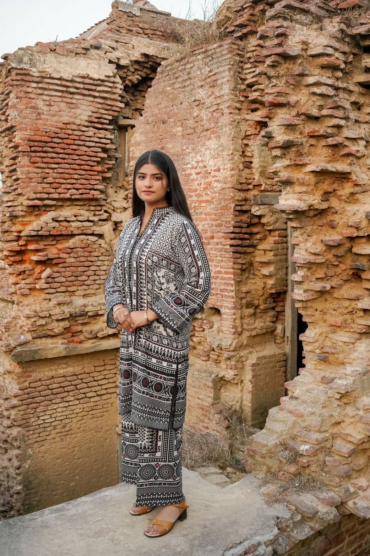 Saadia Ahmed LWSU-25P202 2-Pcs Printed Lawn Main image