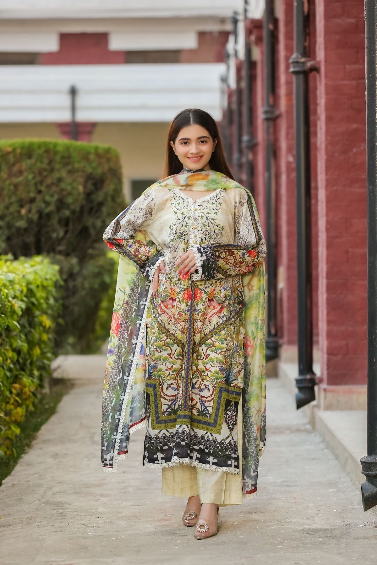 Saadia Ahmed LWSU-25P304 3-Pcs Printed Lawn Main image