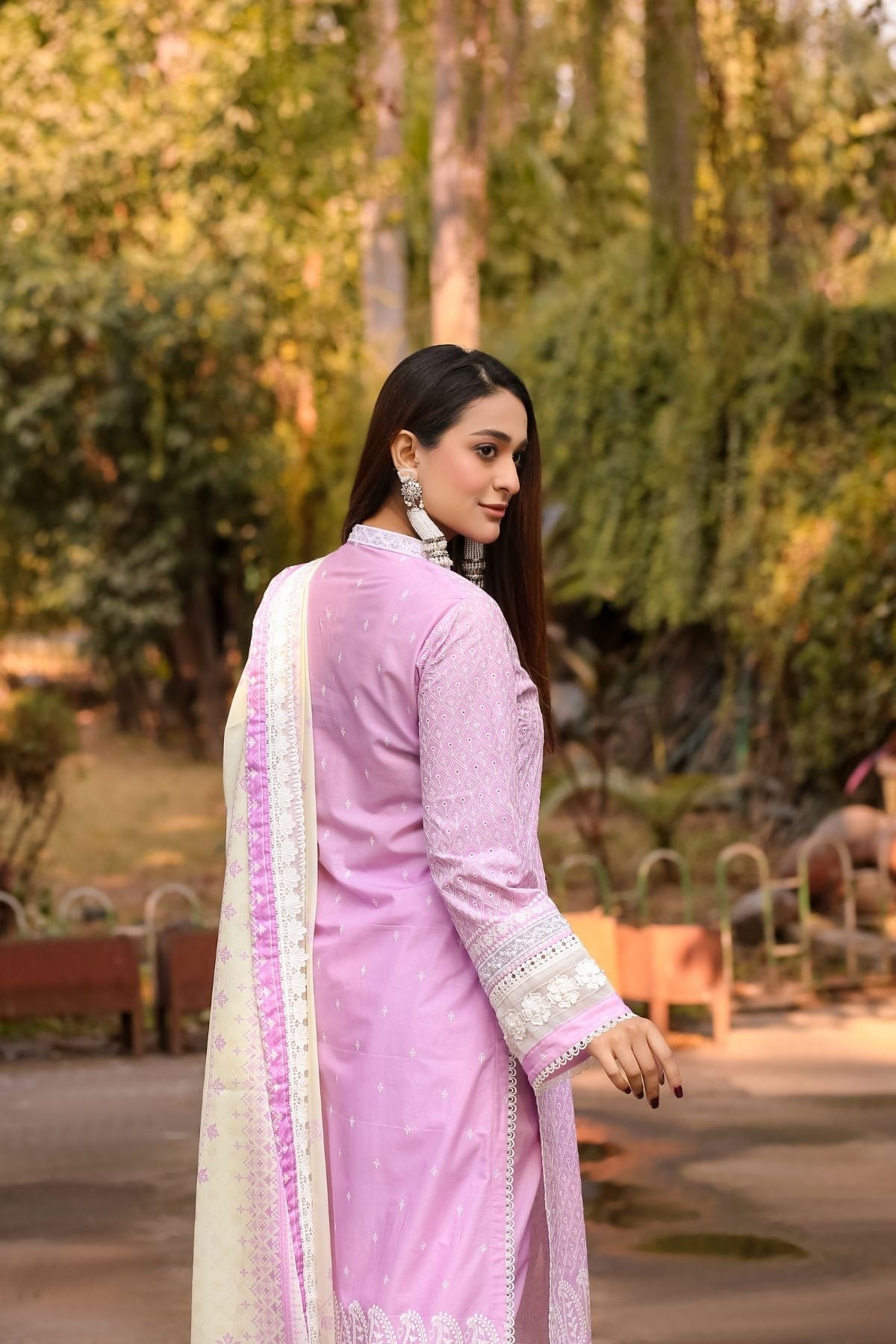 Saadia Ahmed LWSU-25CK302 ChikanKari Lilac