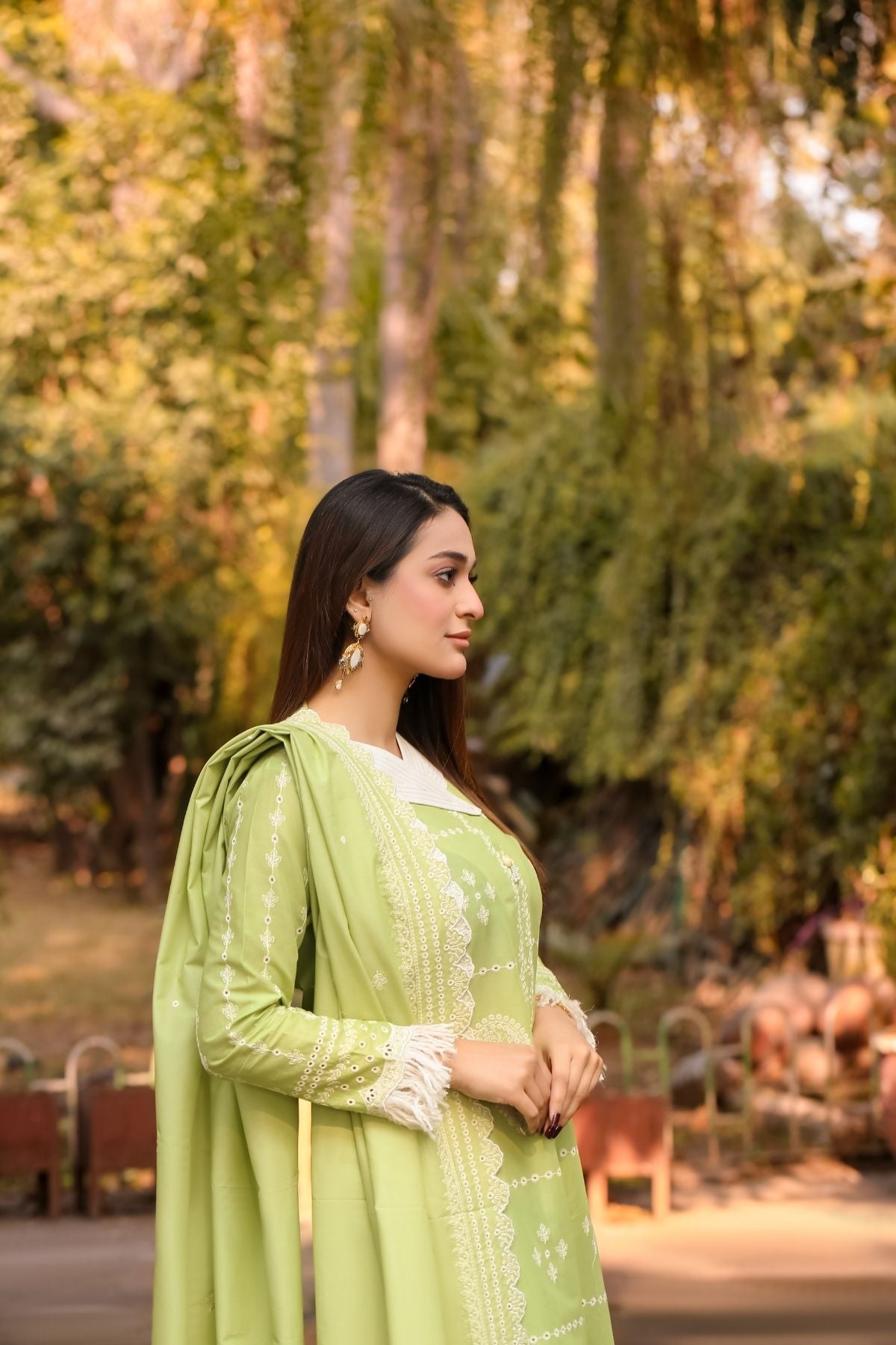 Saadia Ahmed LWSU-25CK301 ChikanKari Lime Green
