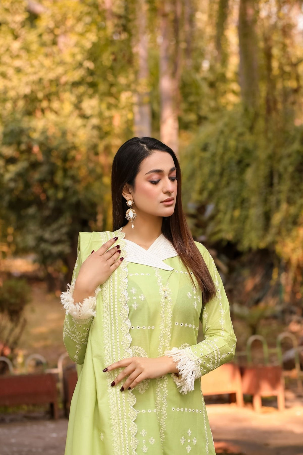 Saadia Ahmed LWSU-25CK301 ChikanKari Lime Green