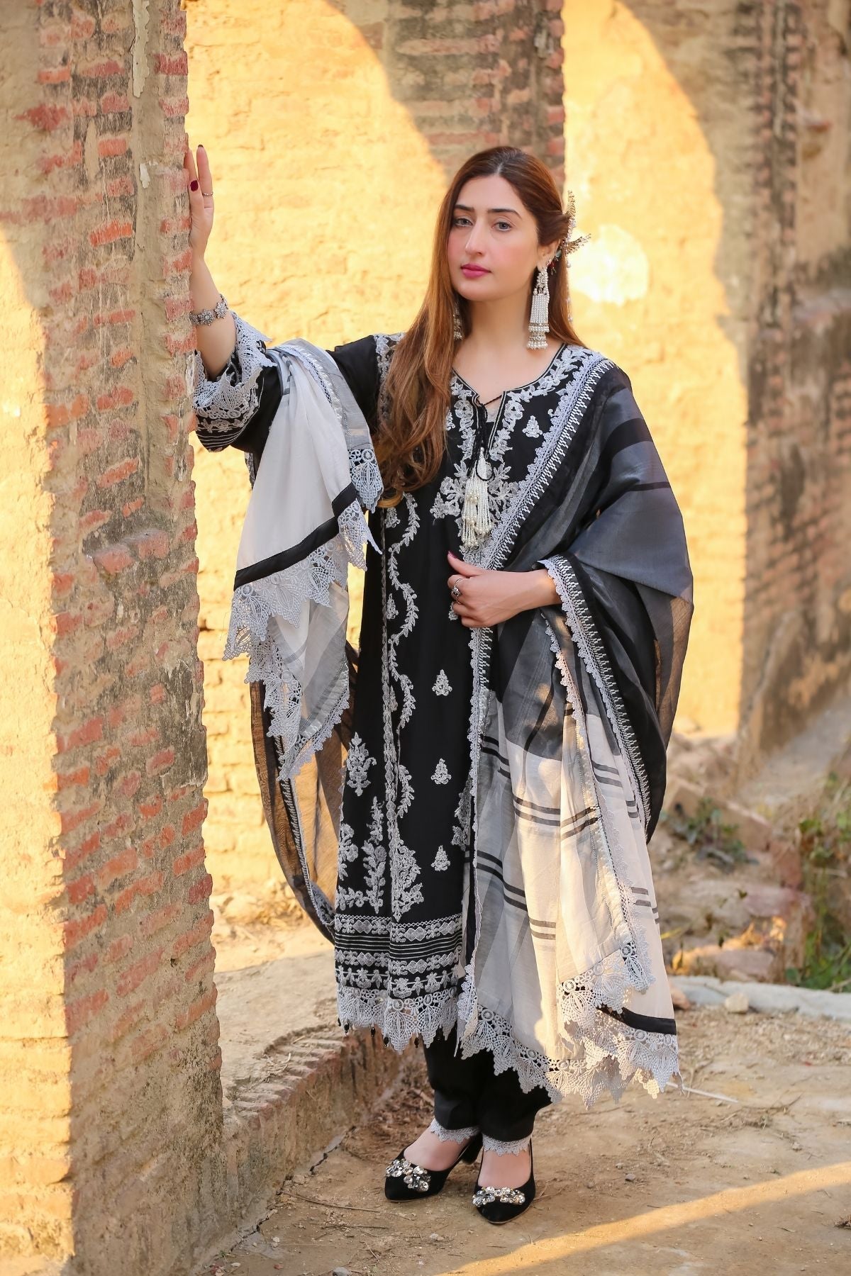 Saadia Ahmed LWSU-25FE303 Embroidered Cotton