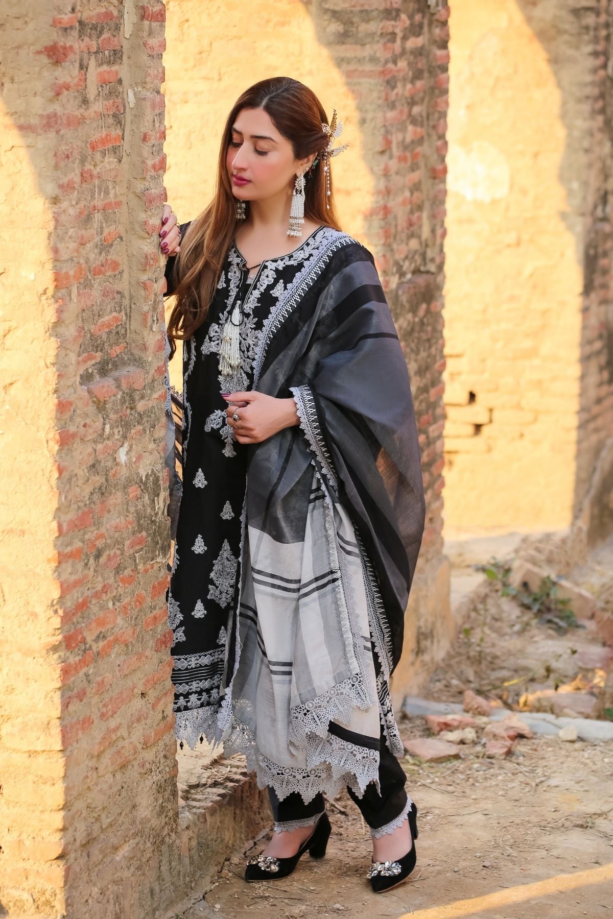 Saadia Ahmed LWSU-25FE303 Embroidered Cotton