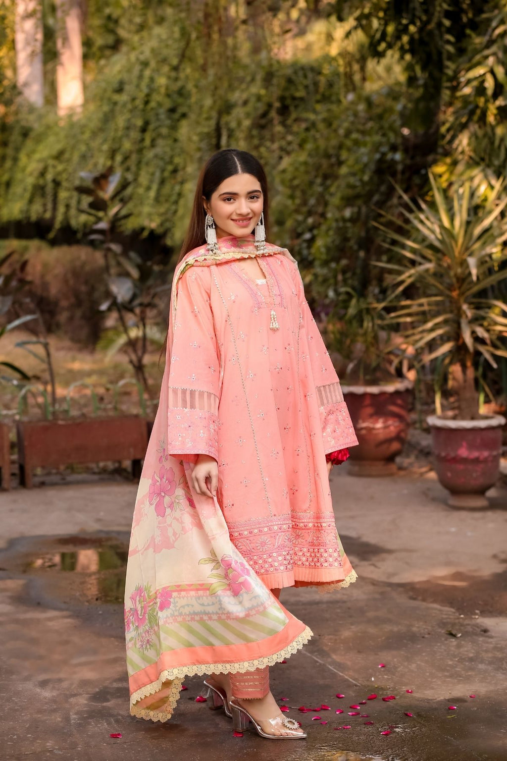Saadia Ahmed LWSU-25CK303 ChikanKari Peach