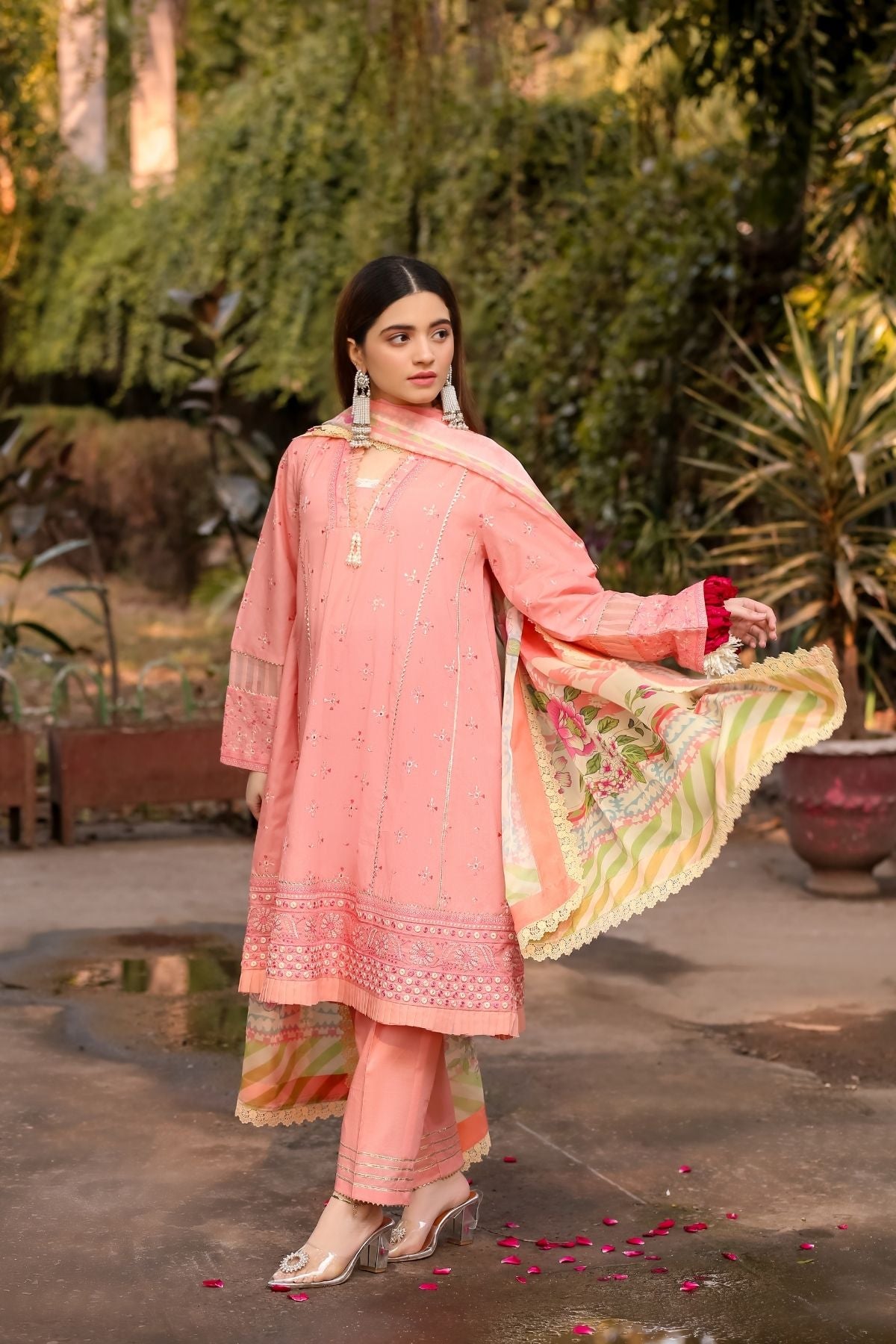 Saadia Ahmed LWSU-25CK303 ChikanKari Peach